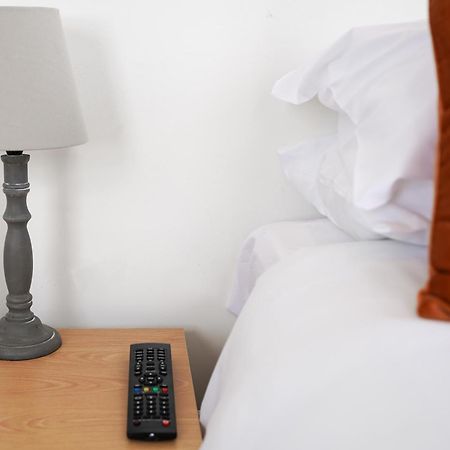 Homesly Guest Rooms, Comfortable En-Suite Guest Rooms With Free Parking And Self Check-In Berwick Upon Tweed ภายนอก รูปภาพ