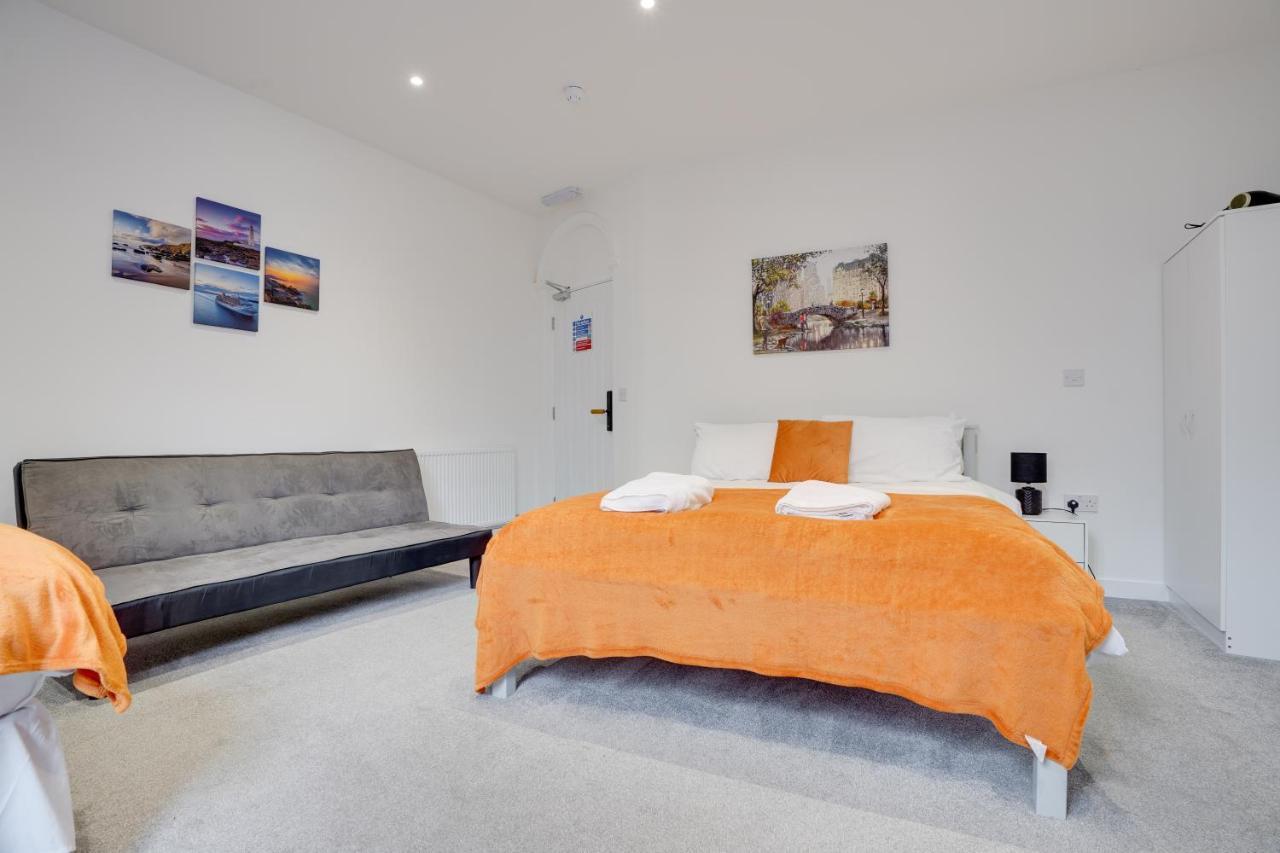 Homesly Guest Rooms, Comfortable En-Suite Guest Rooms With Free Parking And Self Check-In Berwick Upon Tweed ภายนอก รูปภาพ