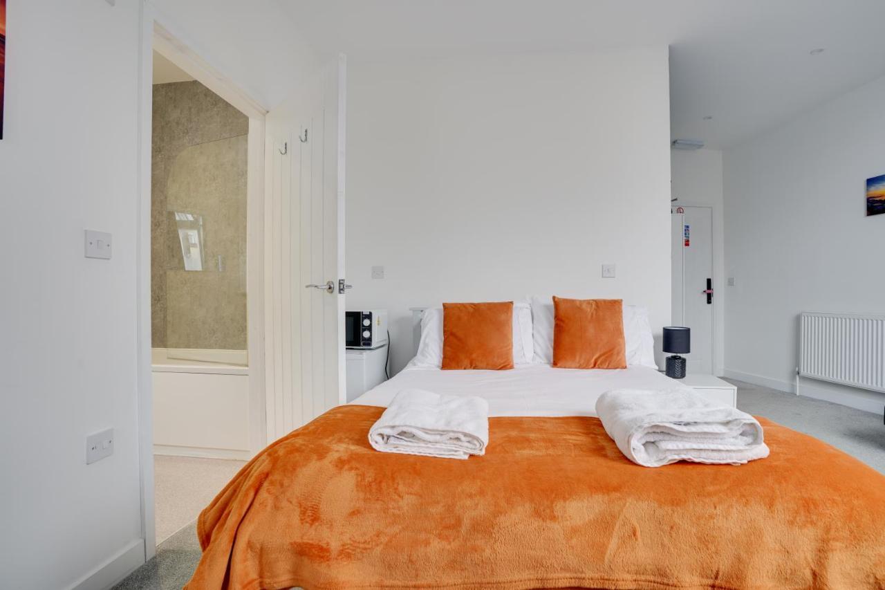 Homesly Guest Rooms, Comfortable En-Suite Guest Rooms With Free Parking And Self Check-In Berwick Upon Tweed ภายนอก รูปภาพ