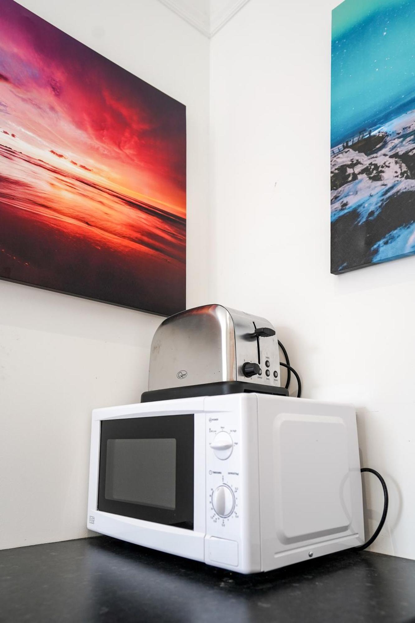 Homesly Guest Rooms, Comfortable En-Suite Guest Rooms With Free Parking And Self Check-In Berwick Upon Tweed ภายนอก รูปภาพ