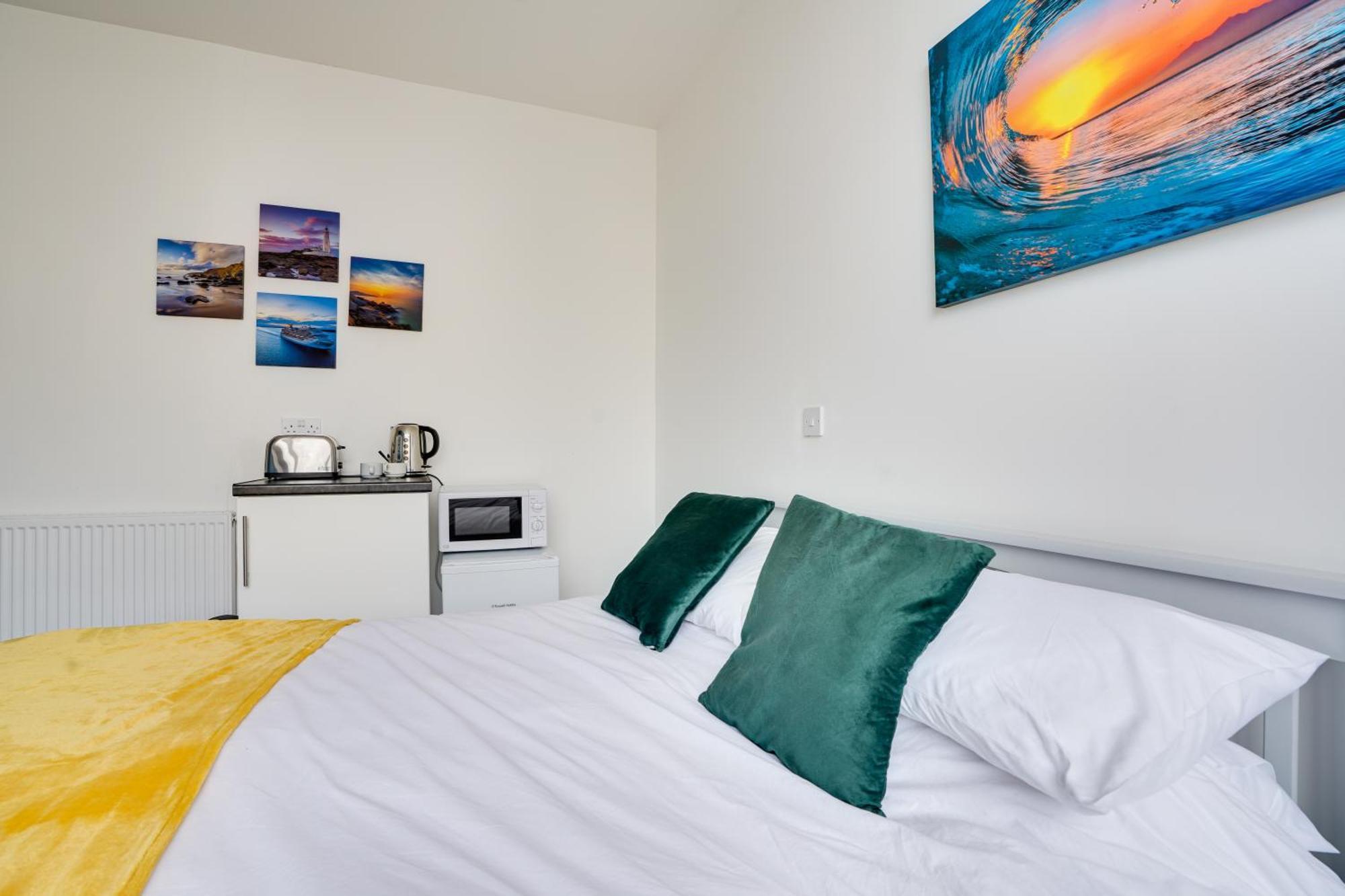 Homesly Guest Rooms, Comfortable En-Suite Guest Rooms With Free Parking And Self Check-In Berwick Upon Tweed ภายนอก รูปภาพ